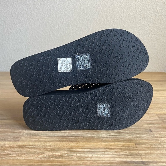 Skechers Women’s Yoga Foam Sparkle Thong Sandals Size 8 Comfort Flip Flops - Picture 10 of 11